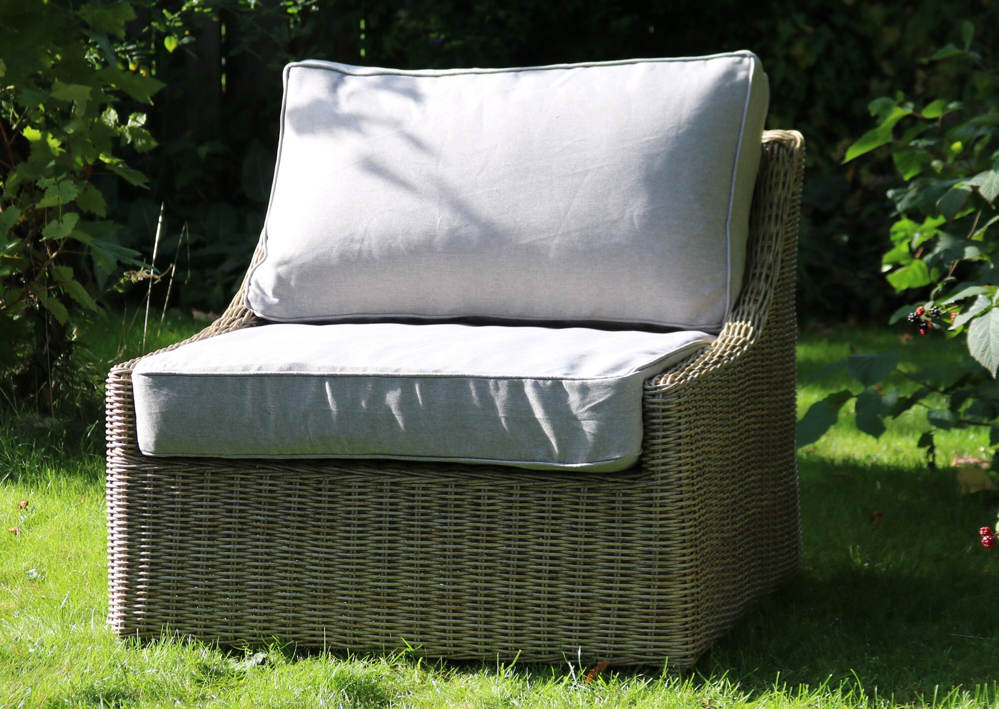 VIE-BigNA2SoffaBeigegra